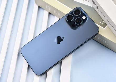 万全苹果维修点分享iPhone 15 Pro Max屏幕更换全新实操风险 
